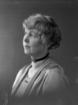818259 Portret van Klaziena ( Ina ) Boudier-Bakker, geboren Amsterdam 15 april 1875, romanschrijfster, echtgenote van ...